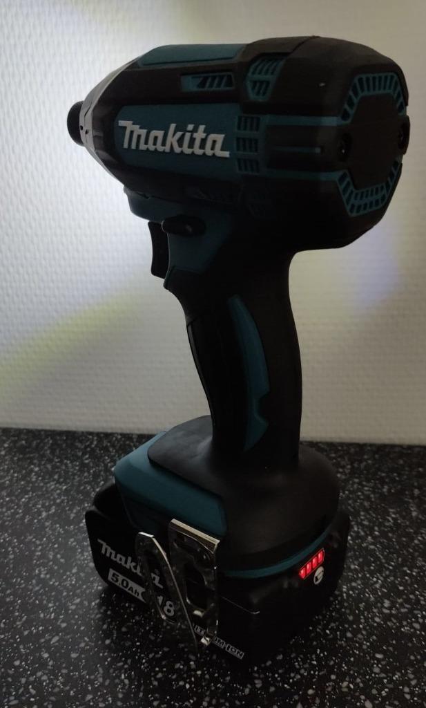 Makita slagschroevendraaier met 5ah accu, Doe-het-zelf en Verbouw, Gereedschap | Handgereedschap, Nieuw, Ophalen of Verzenden