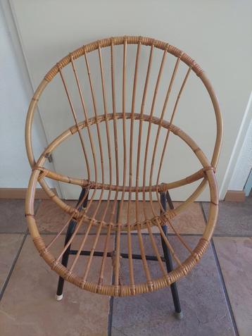 Rotan kinderstoeltje jaren 60 beschikbaar voor biedingen