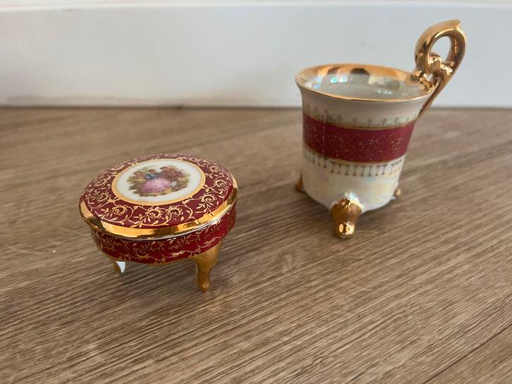 Antiek Porseleinen Setje Doosje & Kopje Verguld Romantisch T, Antiek en Kunst, Antiek | Porselein, Ophalen of Verzenden