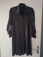 Zgan: Zwarte lange leatherlook blouse mt 42-44, Kleding | Dames, Blouses en Tunieken, Ophalen, Zo goed als nieuw, Maat 42/44 (L)