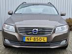 Volvo V70 2.0 D4 5-Cilinder Summum /Automaat/Dealer Onderhou, Auto's, Volvo, Euro 5, Gebruikt, Zwart, 179 €/maand
