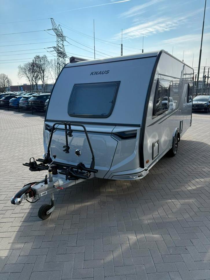 Knaus Sudwind 460 EU E Power Black Edition 60 Years, Caravans en Kamperen, Caravans, Particulier, tot en met 2, 1250 - 1500 kg