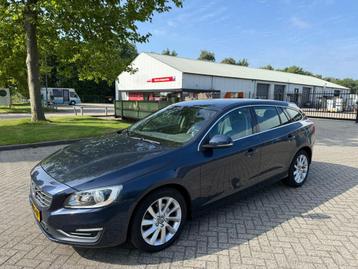 Volvo V60 2.0 D4 Summum automaat beschikbaar voor biedingen