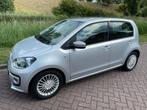 Volkswagen up! 1.0 High UP! zilver grijs | 5drs | 17.666 km!, Voorwielaandrijving, Euro 5, Stof, 840 kg