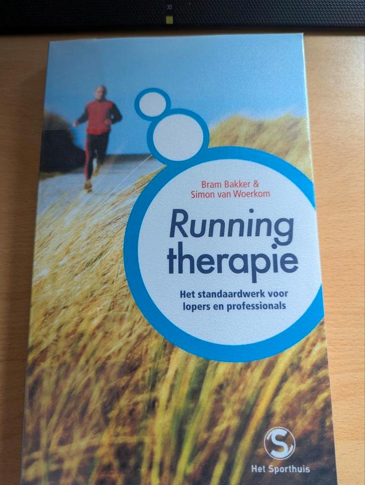 Simon van Woerkom - Runningtherapie, Boeken, Sportboeken, Zo goed als nieuw, Ophalen of Verzenden