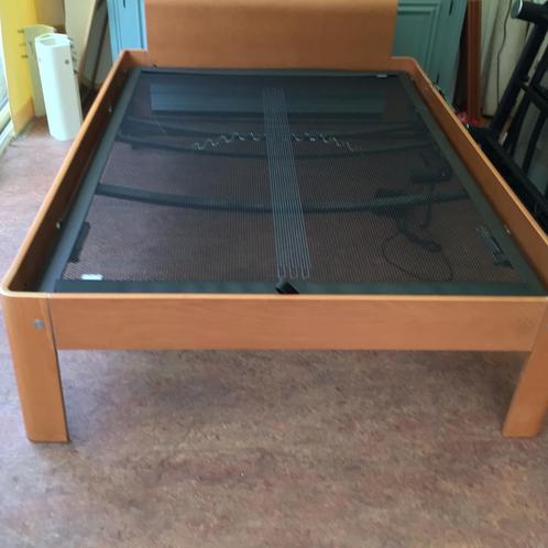 Te koop senioren Auping Auronde 140x200  48 hoog kersen, Huis en Inrichting, Slaapkamer | Bedden, Gebruikt, Tweepersoons, 140 cm