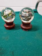 Glazen presse papier met houten standaard twee stuks, Ophalen of Verzenden, 'T Olde Gre-j, Info@toldegrej.nl, Endepoelstraat 20f Didam