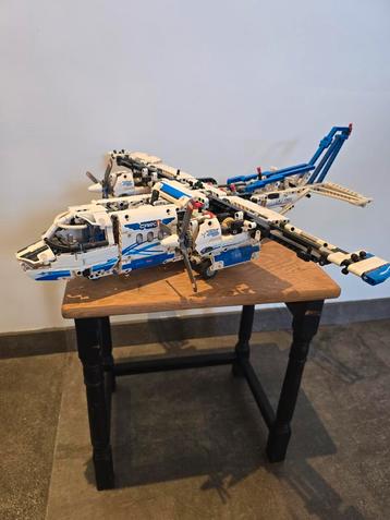 Lego Technic Vliegtuig  beschikbaar voor biedingen