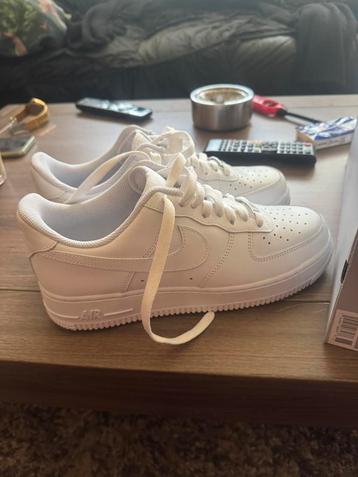 Nike AIR FORCE 1 NIET GEDRAGEN beschikbaar voor biedingen