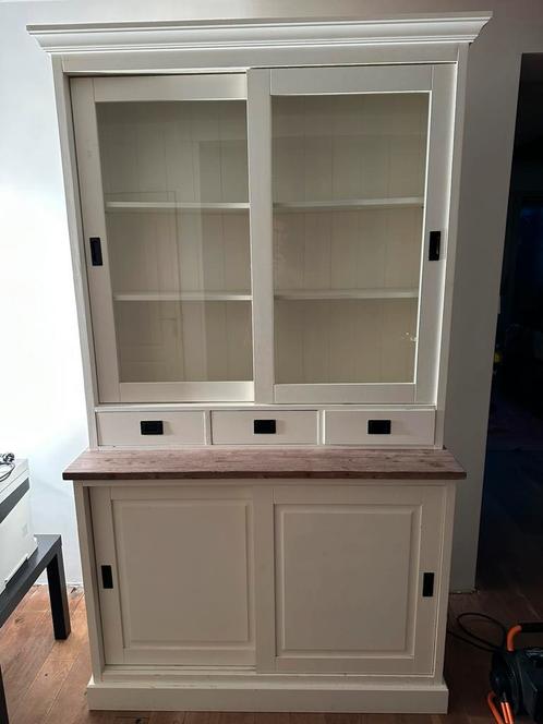 Zeer mooie buffetkast, Huis en Inrichting, Kasten | Buffetkasten, Zo goed als nieuw, 200 cm of meer, 100 tot 150 cm, 25 tot 50 cm