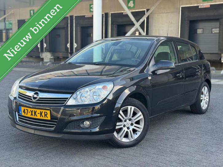 Opel Astra 1.6 Executive INRUIL VERKREGEN, Auto's, Opel, Bedrijf, Te koop, Astra, Airbags, Airconditioning, Alarm, Bluetooth, Boordcomputer