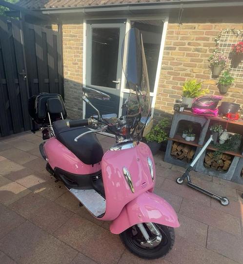 leuke roze retro, Fietsen en Brommers, Scooters | Overige merken, Gebruikt, Ophalen