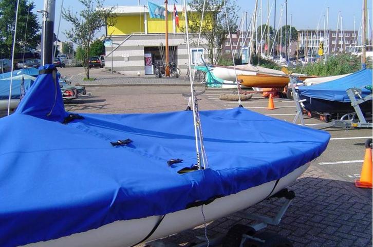 Te Koop , NIEUW 420 dekzeil / bovenhoes met staande mast!, Watersport en Boten, Bootonderdelen, Nieuw, Overige typen, Zeilboot