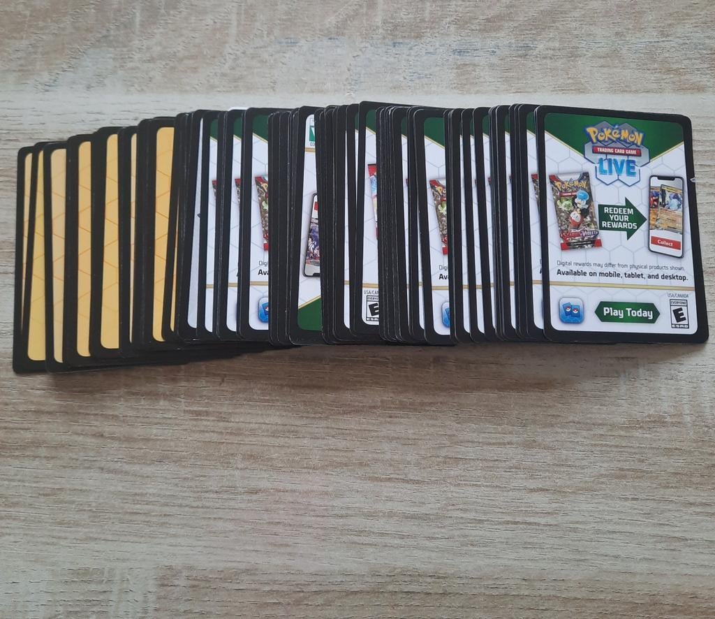 100 Pokémon TCG Live Codes - Online Rewards!, Ophalen of Verzenden, Nieuw, Losse kaart