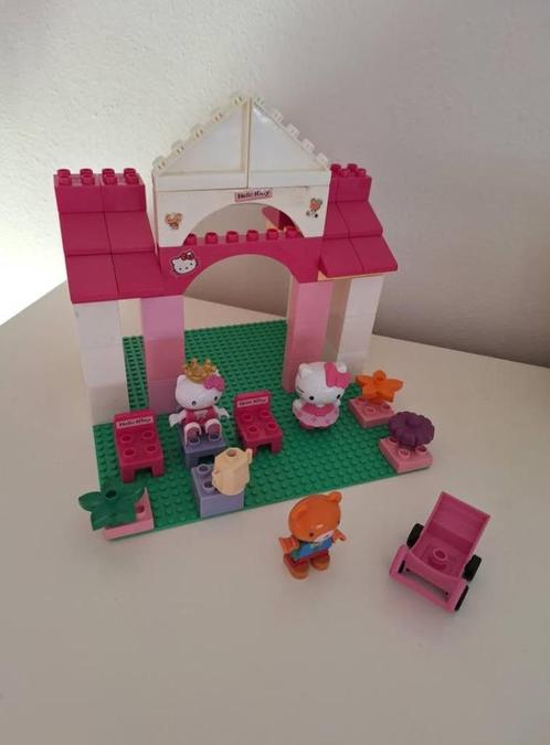 Hello Kitty huis, farm en losse blokken, Kinderen en Baby's, Speelgoed | Duplo en Lego, Zo goed als nieuw, Duplo, Complete set