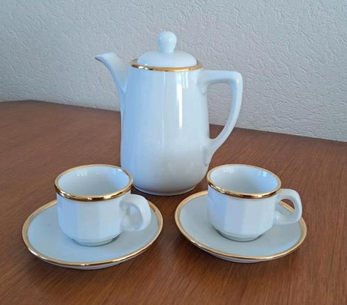 Kan met 2 kop en schotels van S.P.M. Walkure porzellan, Antiek en Kunst, Antiek | Servies compleet, Ophalen