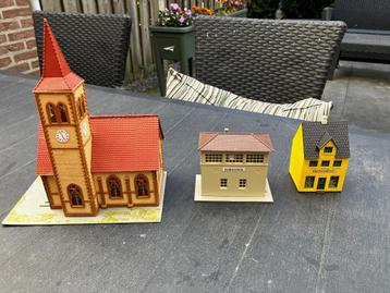 Spoorweg gebouwtjes beschikbaar voor biedingen