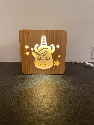 Lamp Eenhoorn beschikbaar voor biedingen