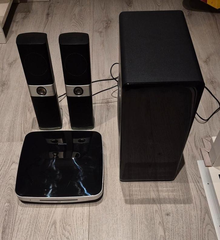 Philips Sound Hub 2.1 HTS9221/12 - Blu-ray Home Theater, Audio, Tv en Foto, Home Cinema-sets, Gebruikt, Blu-ray-speler, 2.1-systeem