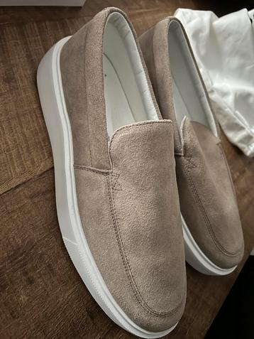 Icon Beige Loafers - Maat 43 - Nieuw beschikbaar voor biedingen