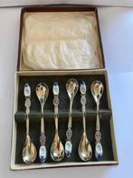 Set zilveren theelepels met aardenwerken klompje. (MB394), Ophalen of Verzenden, Zilver