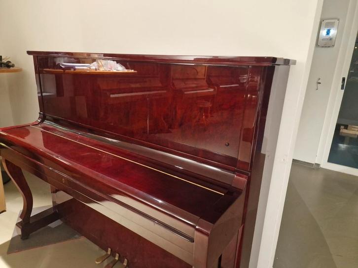 Prachtige Japanse Märchen piano made by Kawai, Muziek en Instrumenten, Piano's, Zo goed als nieuw, Overige kleuren, Hoogglans