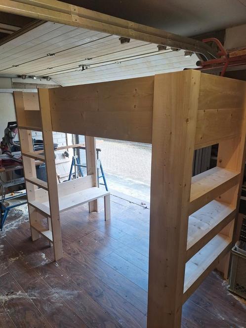 Diverse bedden van terug gedroogd en geschaafd hout, Kinderen en Baby's, Kinderkamer | Stapelbedden en Hoogslapers, Nieuw, Ophalen of Verzenden