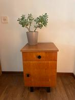 Vintage nachtkastje, Huis en Inrichting, Slaapkamer | Nachtkastjes, Ophalen, Zo goed als nieuw, Hout