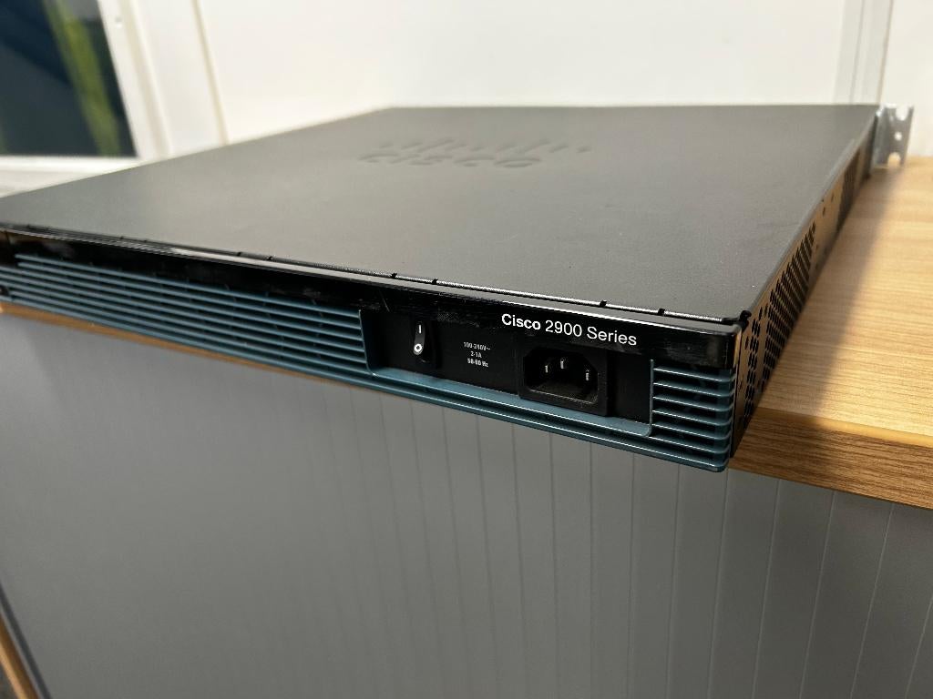 Cisco 2900 Series Router–Zakelijke Enterprise Router–4 Stuks, Computers en Software, Routers en Modems, Ophalen of Verzenden, Refurbished