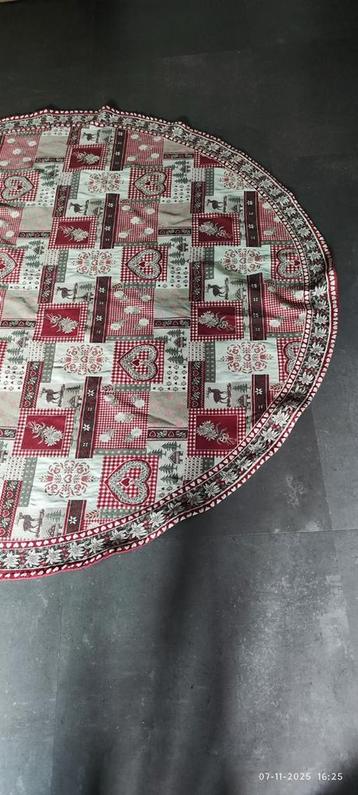 Vintage Rond gobelin Tafelkleed kerstkleed beschikbaar voor biedingen
