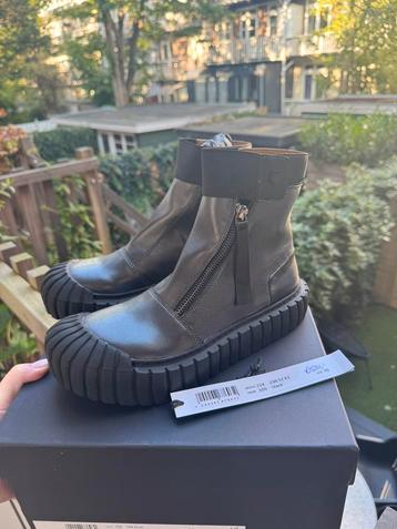 Zwarte schoenen Rundholz Dip 36 beschikbaar voor biedingen
