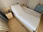 Elektrisch verstelbaar bed + nachtkastjes, Huis en Inrichting, Ophalen, Overige materialen, Verstelbaar, Beige