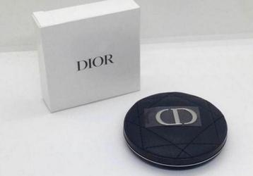 Mooie spiegel Dior 2 zijden gewoon en vergroot Nieuw in doos beschikbaar voor biedingen