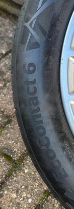 4 goede Continantal 215-60 -17, Ophalen, 17 inch, Band(en), Personenwagen