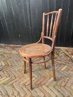 Thonet stoel, Ophalen