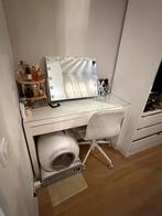 Malm bureau met glasplaat, Huis en Inrichting, Tafels | Kaptafels, Ophalen, Zo goed als nieuw, 50 tot 100 cm, Minder dan 100 cm