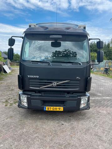 Volvo fl 240 veewagen beschikbaar voor biedingen