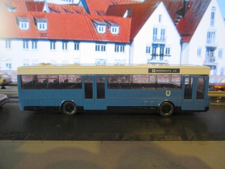 Mercedes Benz O405 stadsbus - Wiking 22702 Marienplatz, Hobby en Vrije tijd, Modelauto's | 1:87, Gebruikt, Bus of Vrachtwagen