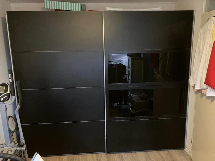 Kast, Huis en Inrichting, Kasten | Kledingkasten, Zo goed als nieuw, 150 tot 200 cm, 200 cm of meer, 50 tot 75 cm, Met plank(en)