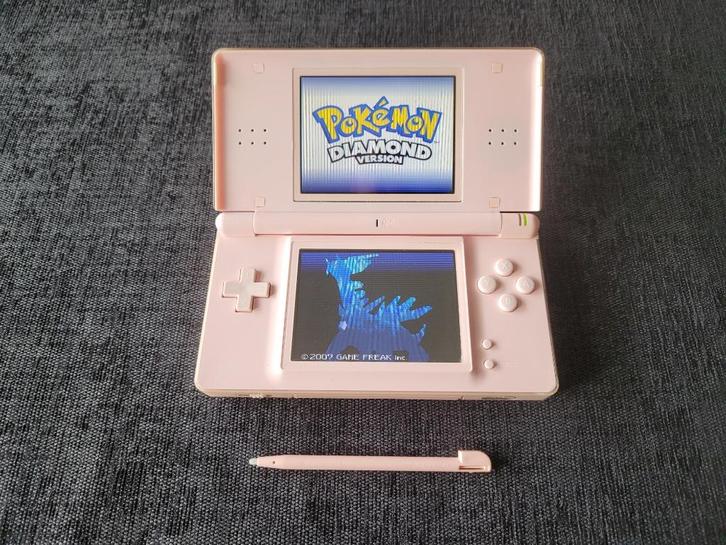 Ds Lite met Spellen, Spelcomputers en Games, Spelcomputers | Nintendo DS, Gebruikt, DS Lite, Roze, Met games, Ophalen
