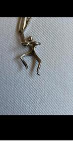 Zilveren bedel hanger klimmer heel apart! Voor bedelarmband, Ophalen of Verzenden, Zo goed als nieuw, Zilver, Overige merken