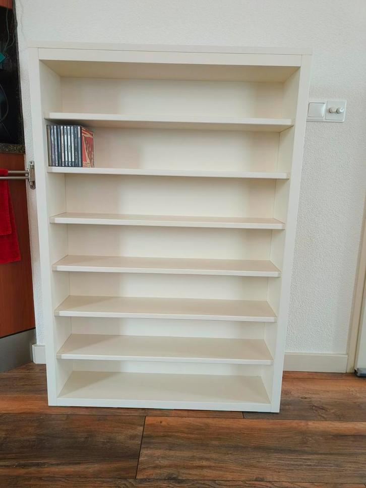 Mooie massief houten CD kast, Huis en Inrichting, Kasten | Boekenkasten, Zo goed als nieuw, 50 tot 100 cm, 100 tot 150 cm, Minder dan 25 cm
