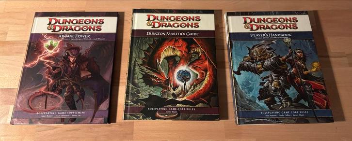 D&D 4e Boeken Set: Player's Handbook, DMG, Arcane Power, Hobby en Vrije tijd, Gezelschapsspellen | Bordspellen, Zo goed als nieuw