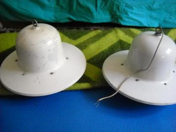 Luidsprekers hoed-model
