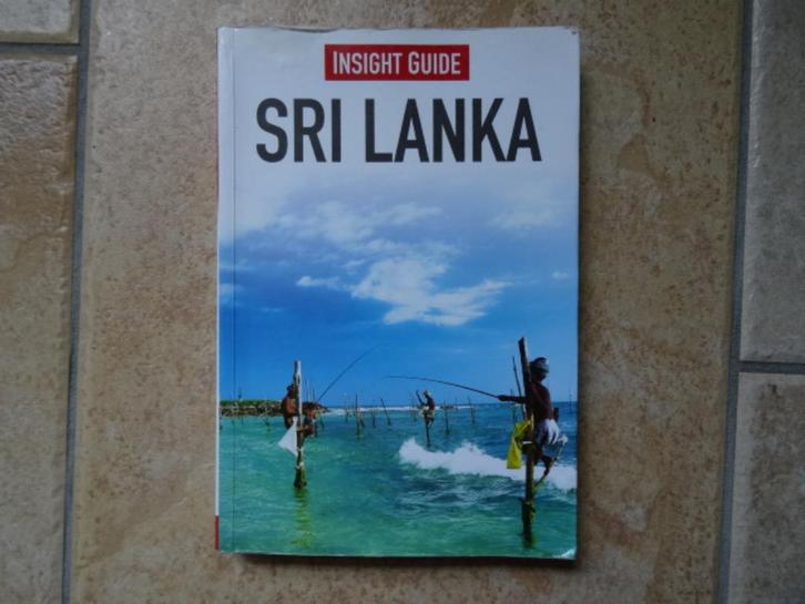 insight guide Sri Lanka, Boeken, Reisgidsen, Zo goed als nieuw, Reisgids of -boek, Europa, Overige merken, Ophalen of Verzenden