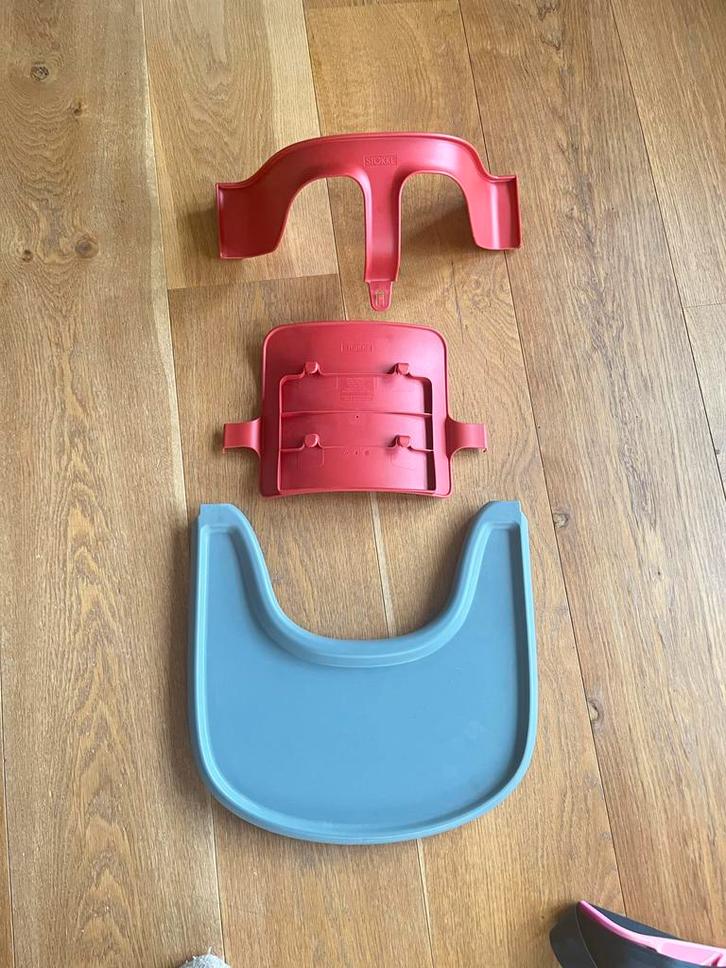 Stokke Babyset & Tafelblad, Kinderen en Baby's, Kinderstoelen, Zo goed als nieuw, Meegroeistoel, Afneembaar eetblad, Ophalen of Verzenden