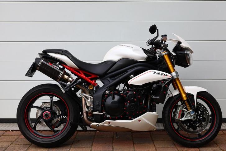 Triumph SPEED TRIPLE R 1050 (bj 2012), Motoren, Motoren | Triumph, Particulier, Naked bike, meer dan 35 kW, Handvatverwarming