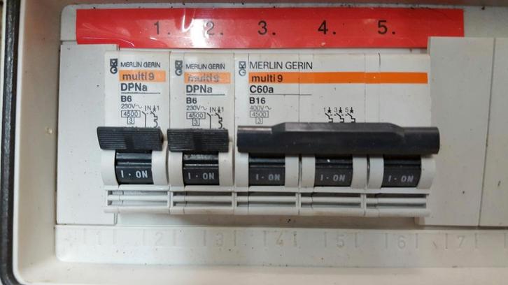 Merlin Gerin Multi 9 Verdeelkast, Doe-het-zelf en Verbouw, Elektra en Kabels, Gebruikt, Ophalen of Verzenden