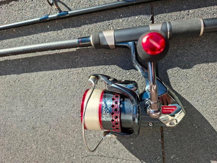 2x Shimano Aernos C5000FA molens in zeer goede staat, Watersport en Boten, Hengelsport | Karpervissen, Zo goed als nieuw, Molen