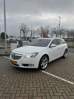 Opel Insignia 1.6 Turbo 132KW Sports Tourer 2010 Wit, Auto's, Opel, Euro 5, Zwart, 4 cilinders, 179 pk